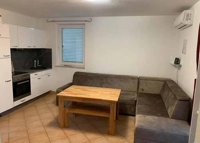 Suljic By Pag Tours Apartament *